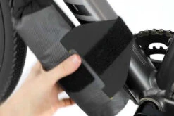 Apidura Expedition Downtube Pack 19 Apidura Expedition Downtube Pack -Fischer Boutique apidura expedition downtube pack 1.2l feature easy attachment poster 633x422 1