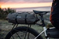 Ortlieb Dry-Pack 39 Ortlieb Dry-Pack -Fischer Boutique sacoche de rangement multifonctionnel ortlieb dry pack blac matt 16 l 20